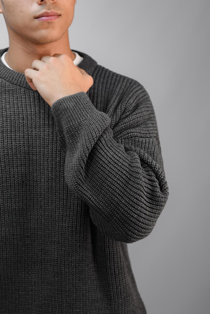 Crewneck knit sweater